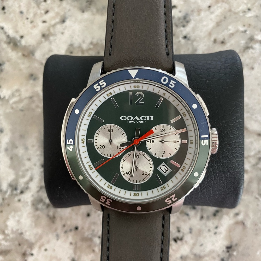 NWOT men’s (or women’s) Coach “Bleecker” Green Dial chronograph watch - Picture 5 of 13